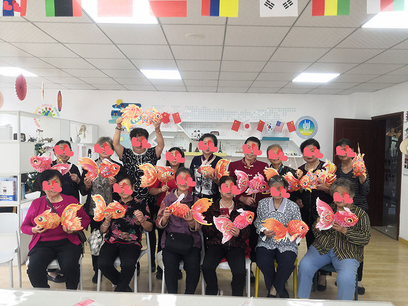 “迎中秋 庆国庆”:湘隆社区开展系列敬老活动-图片1