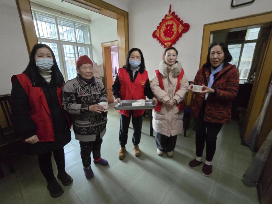 粥香暖腊八 拓福迎新春——正街社区开展腊八节主题活动-图片2